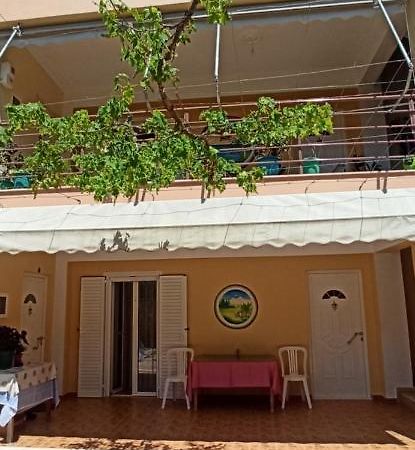 Villa Family Bitri Piqeras Ngoại thất bức ảnh