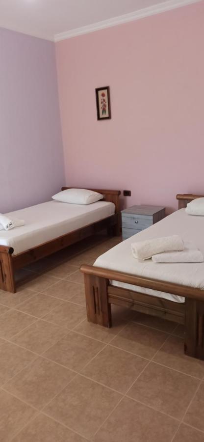 Villa Family Bitri Piqeras Ngoại thất bức ảnh